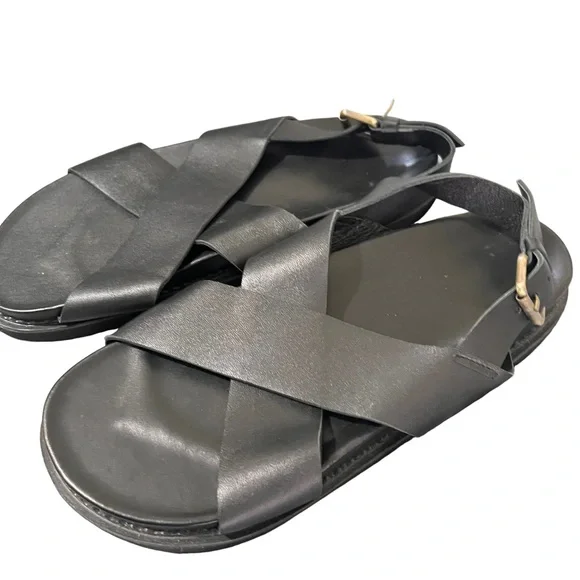 NEW Liberte Leather Capri Black Sandals - Picture 9 of 13